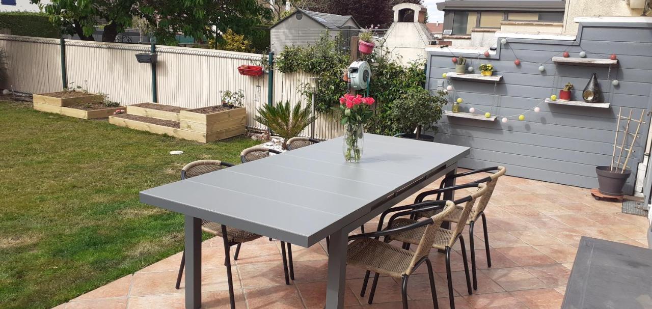 Maison Au Calme à Proximité Du Circuit Hébergement de vacances Le Mans
