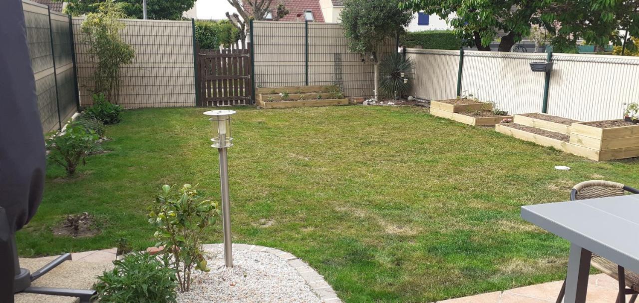 Maison Au Calme à Proximité Du Circuit Hébergement de vacances